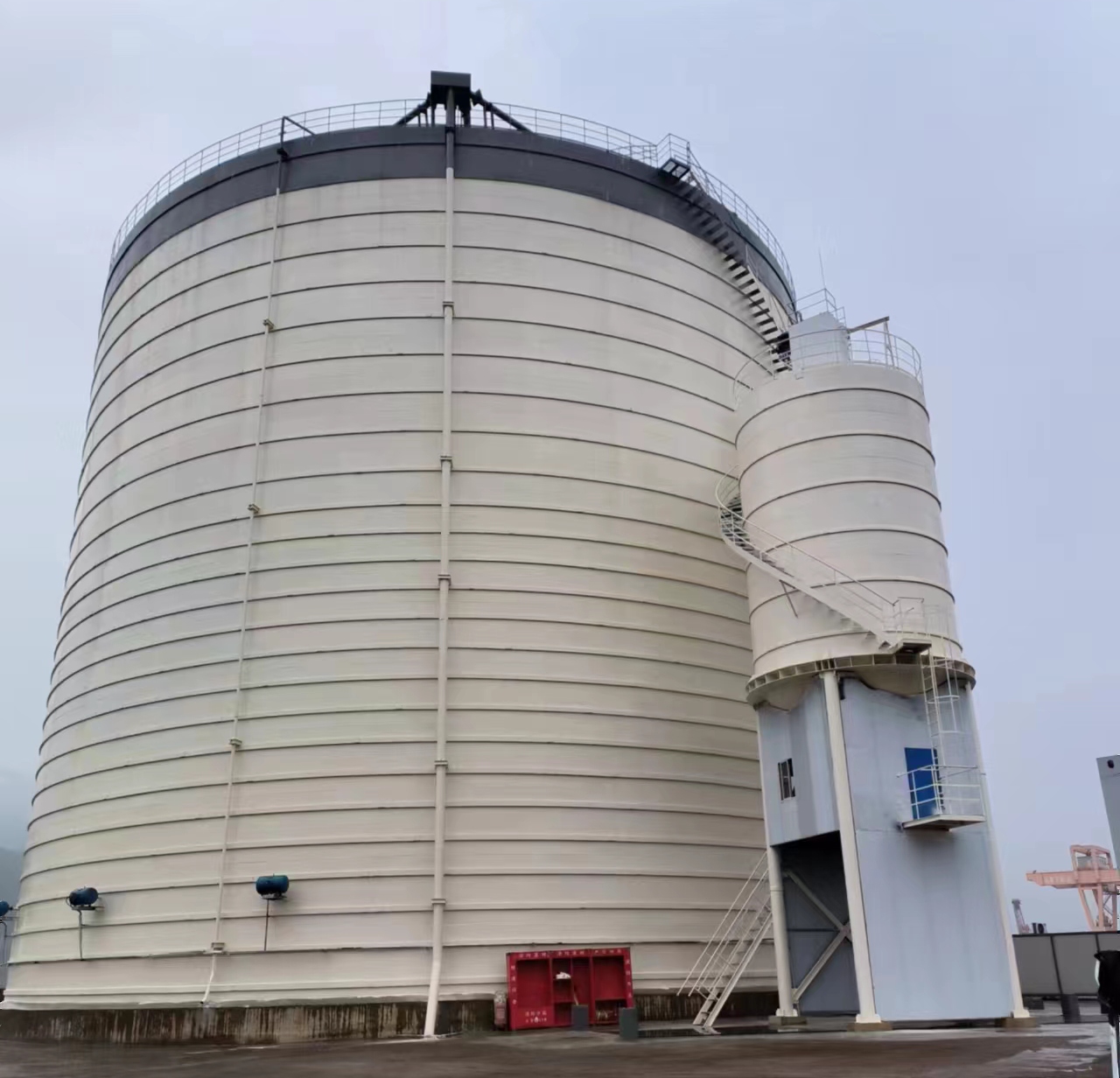 老边10万吨水泥钢板库